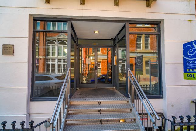 1 bed property, in York Place, £93,000