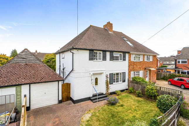 3 bed property, in Orchard Close, £280,000