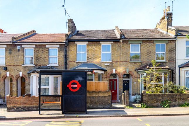 4 bed property, in Kenworthy Road, £750,000