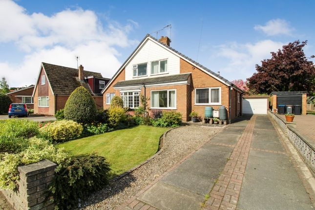 3 bed property, in Chain Lane, £285,000