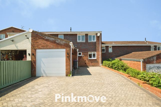 3 bed property, in Trostrey, £240,000