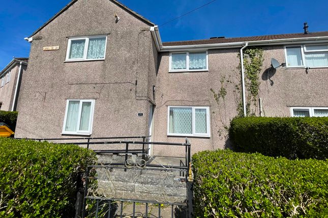 3 bed property, in Heol Tir Du, £125,000