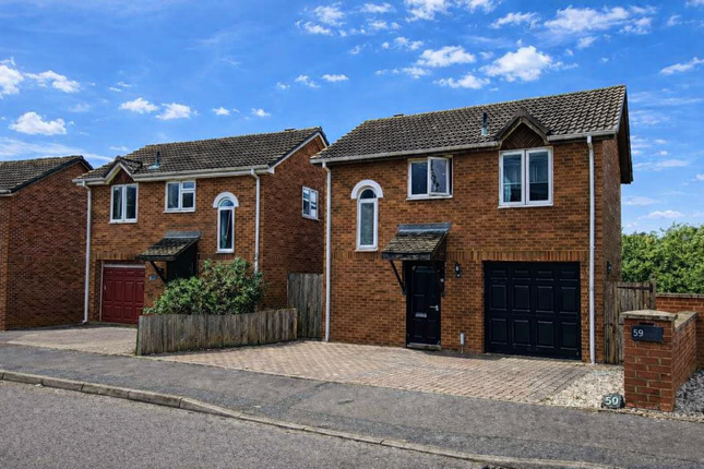 4 bed property, in Steeple Heights Drive, £575,000