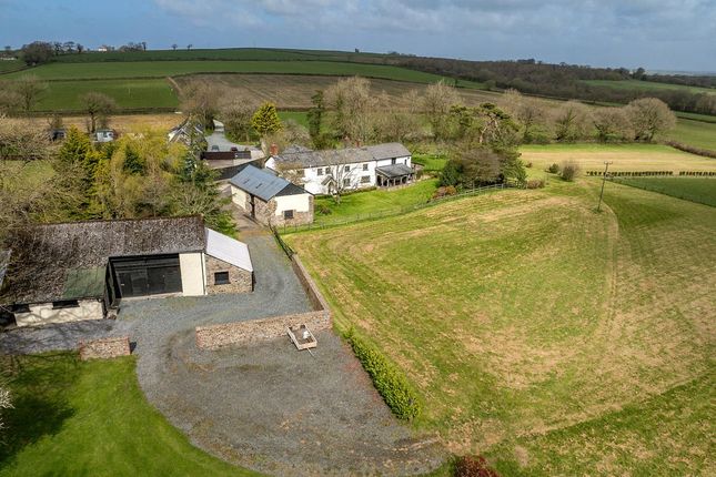 5 bed property, in Sheepwash, £895,000