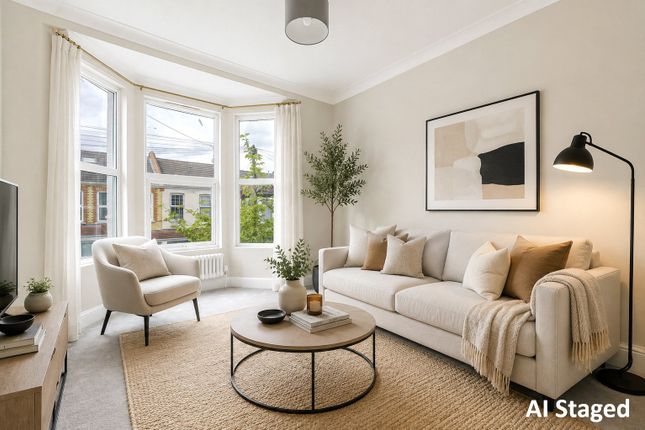 2 bed property, in Jewel Road, £400,000