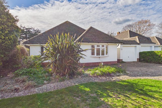 2 bed property, in St Thomas Avenue, £520,000