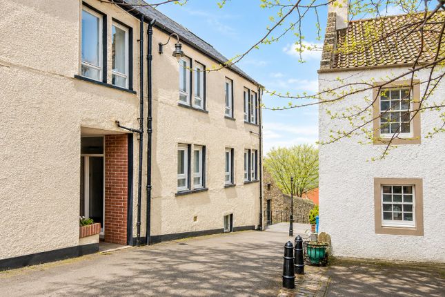 2 bed property, in Water Wynd, £249,000