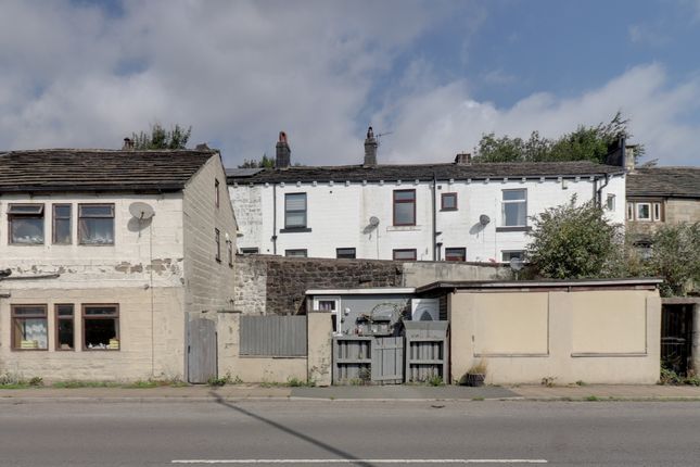 3 bed property, in 255 Halifax Road, £165,000