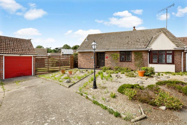 3 bed property, in Conway Close, £300,000