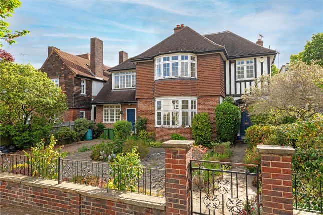 5 bed property, in Dover Park Drive, £2,000,000