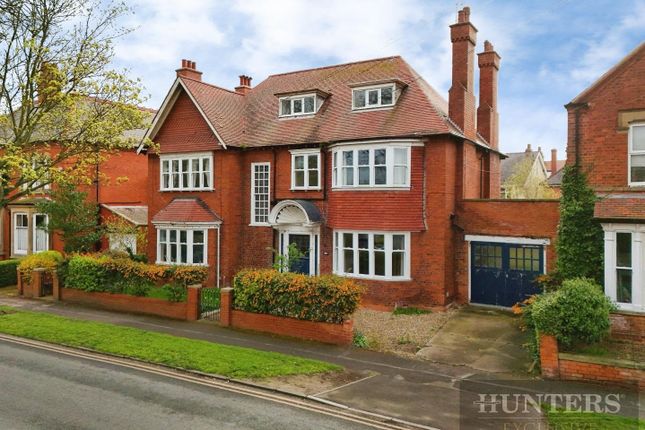 7 bed property, in Cardigan Road, £450,000