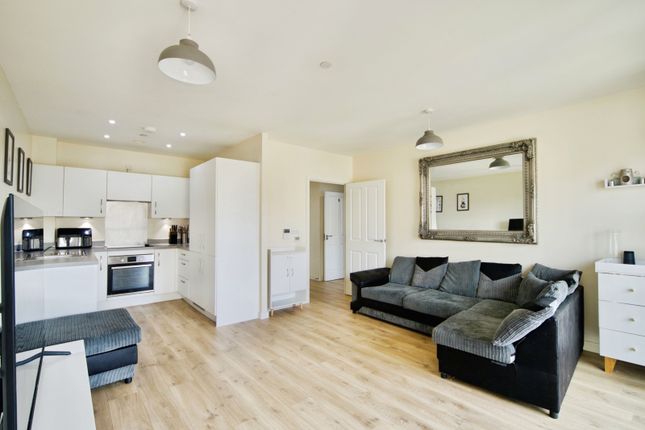 1 bed property, in Shipbuilding Way, £315,000