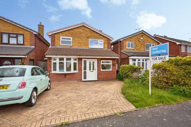 4 bed property, in Barmouth Close, £300,000