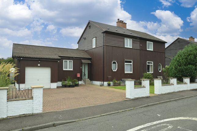 3 bed property, in Limefield Avenue, £185,000