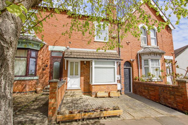 3 bed property, in NN14, £199,995