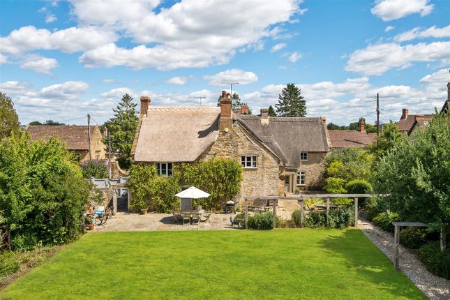 6 bed property, in North Street, £795,000