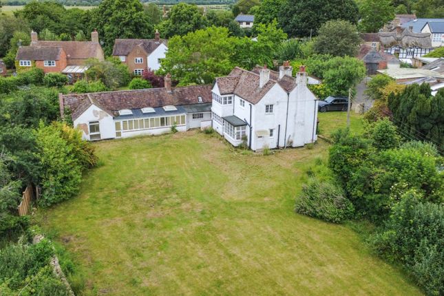 4 bed property, in Malthouse Lane, £750,000