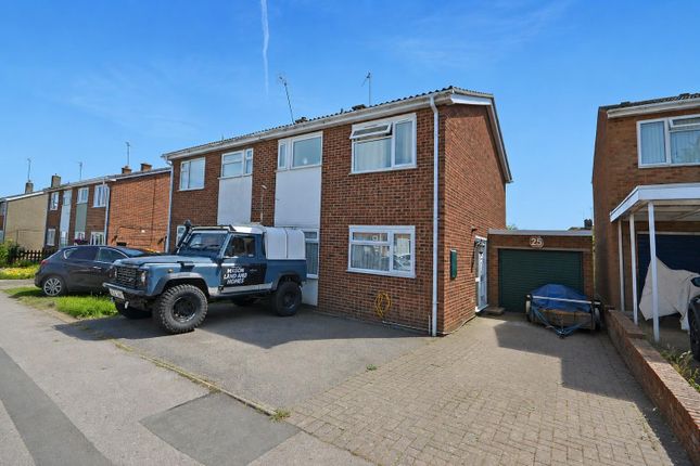 3 bed property, in Langham Road, £230,000