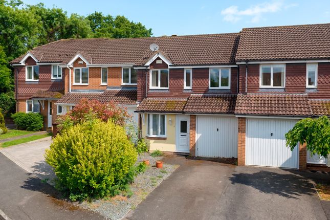 3 bed property, in Mansion House Close, £375,000