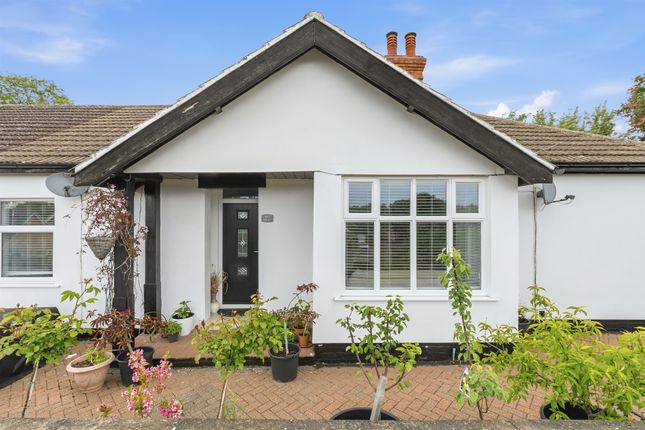 4 bed property, in Thorpe Lea Road, £525,000