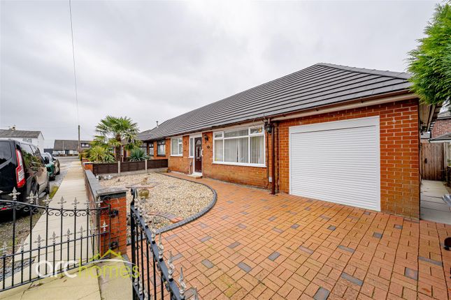 2 bed property, in Marsh Row, £200,000
