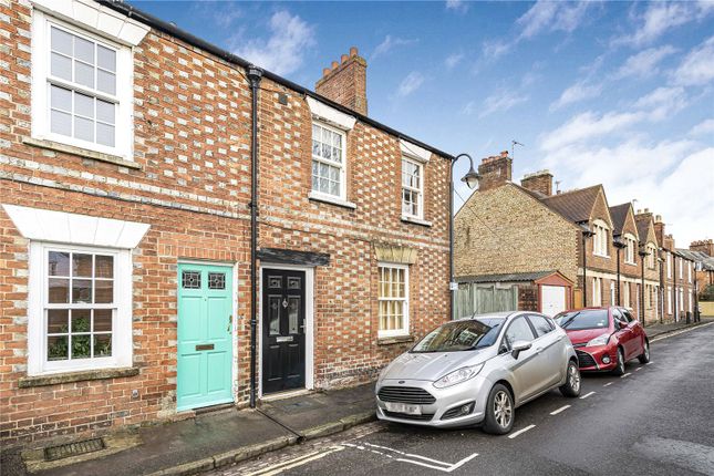 2 bed property, in Adelaide Street, £675,000