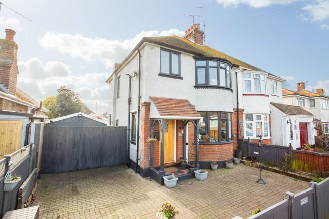 3 bed property, in Albany Drive, £325,000