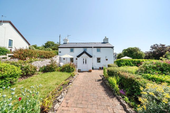 2 bed property, in Horton, £495,000