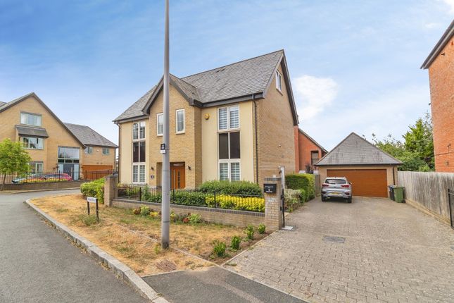 6 bed property, in Harley Drive, £775,000