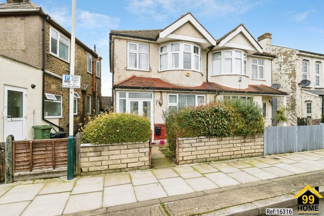 3 bed property, in Palm Road, £449,950