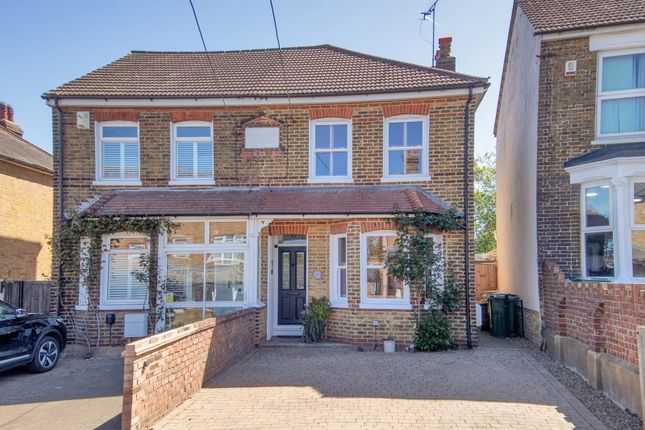 2 bed property, in Station Road, £450,000