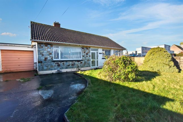 2 bed property, in Paynters Lane, £289,950