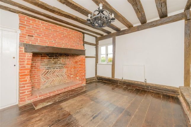 4 bed property, in Pilgrims Way, £850,000