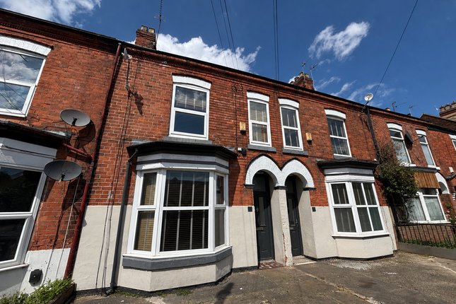 6 bed property, in Lambert Street, £180,000