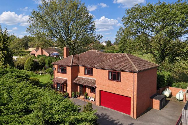 4 bed property, in Bridstow, £485,000