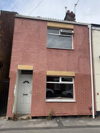2 bed property, in Rensburg Street, £86,000