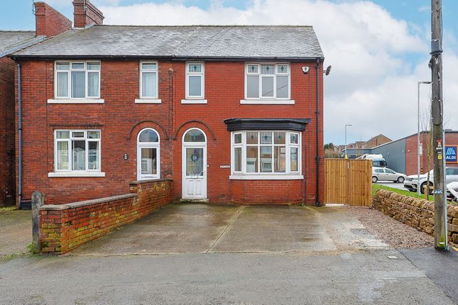 3 bed property, in Ringwood Road, £180,000