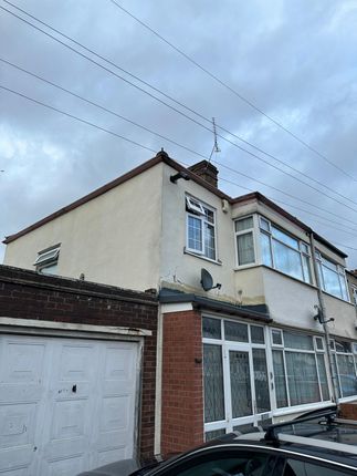 3 bed property, in Staines Road, £675,000