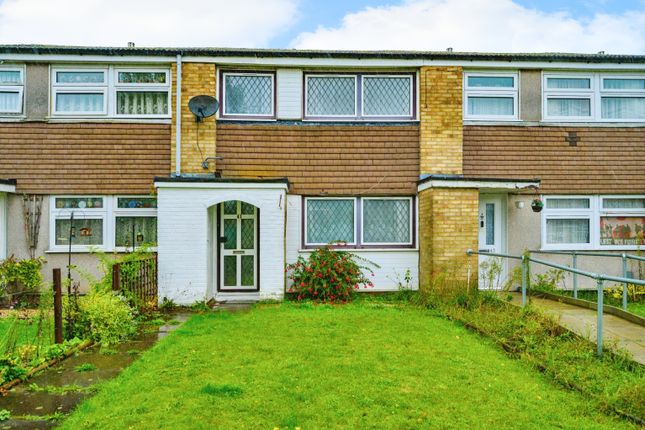 3 bed property, in Sylam Close, £305,000