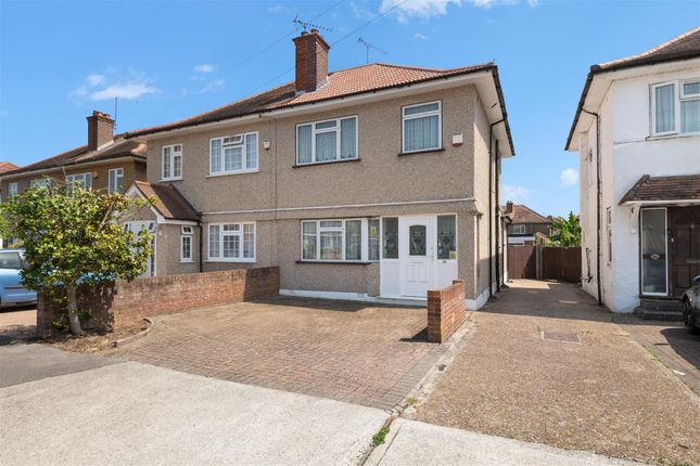 3 bed property, in Mansfield Drive, £540,000