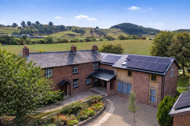 6 bed property, in Llansantffraid, £1,050,000