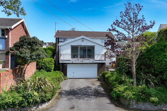 4 bed property, in Caswell Drive, £639,995