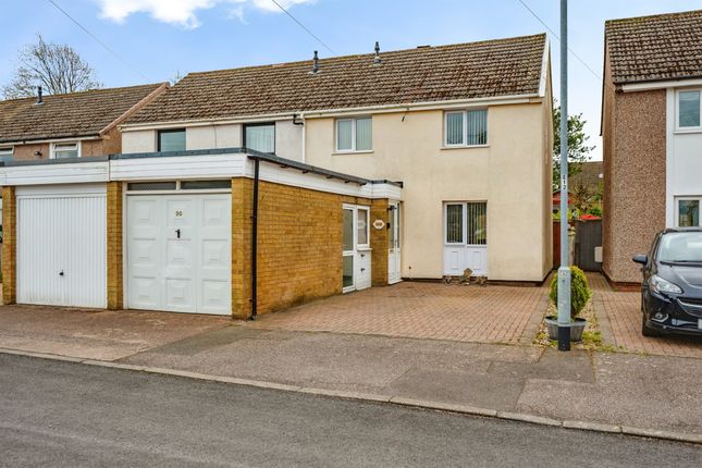 3 bed property, in Gilbert Road, £190,000