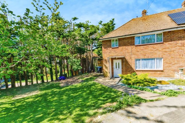 3 bed property, in Ninehams Road, £475,000