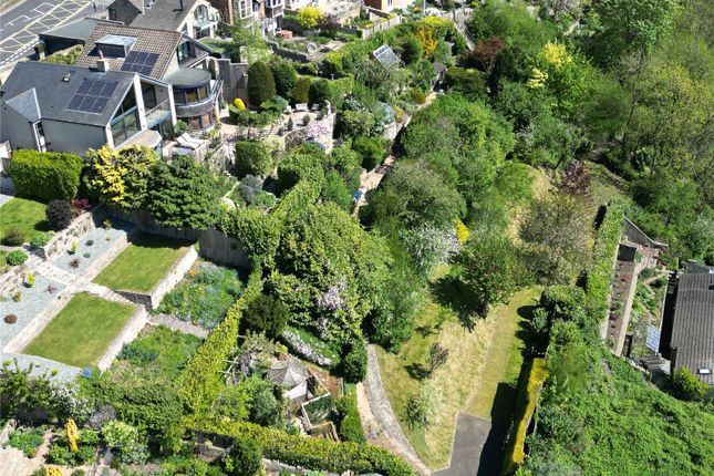 Land, in Lombards Wynd, £175,000
