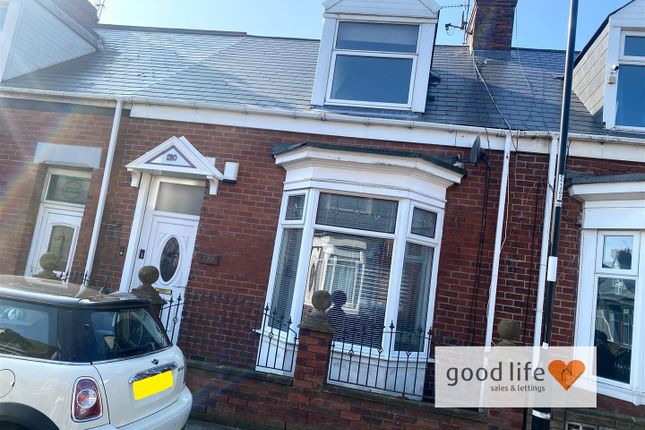 2 bed property, in Hastings Street, £65,000
