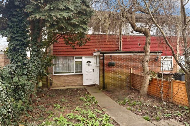 3 bed property, in Stourton Avenue, £450,000