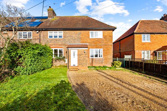 4 bed property, in Lingfield Road, £575,000