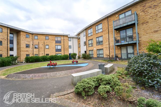1 bed property, in Broadmead Road, £225,000