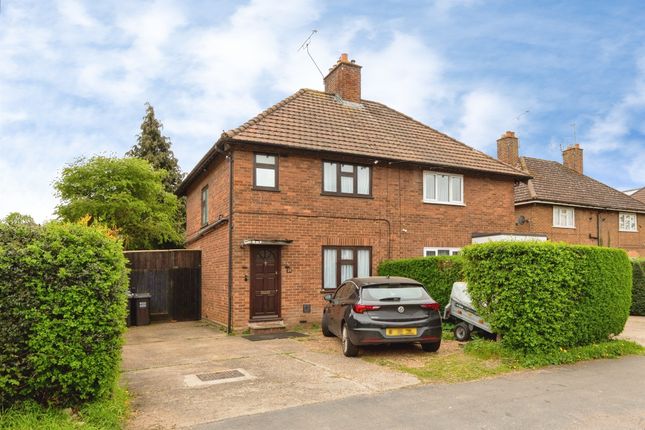 3 bed property, in Dellfield Road, £450,000